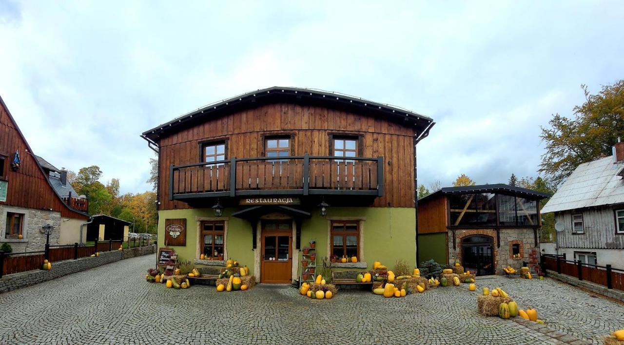 Gosciniec Pod Lipa Acomodação com café da manhã Szklarska Poręba Exterior foto