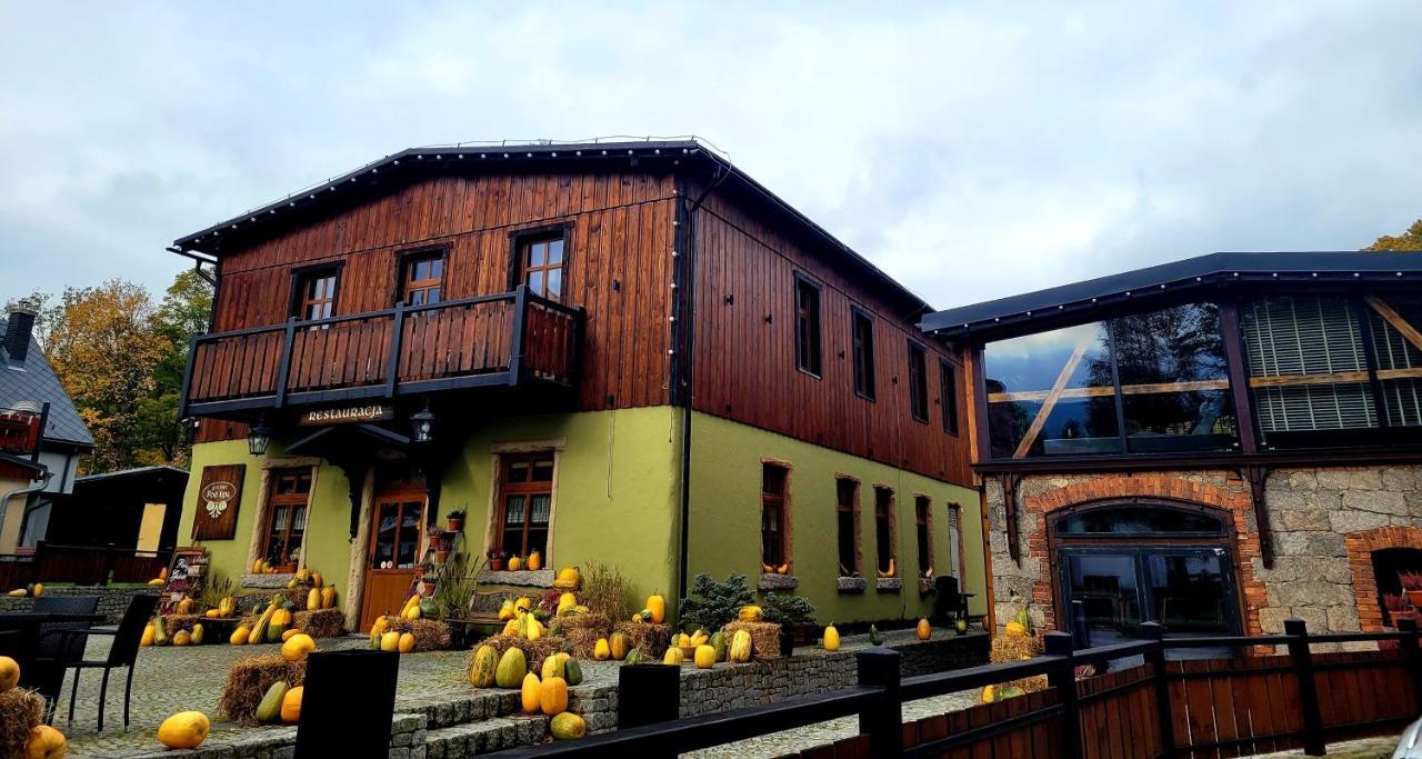 Gosciniec Pod Lipa Acomodação com café da manhã Szklarska Poręba Exterior foto
